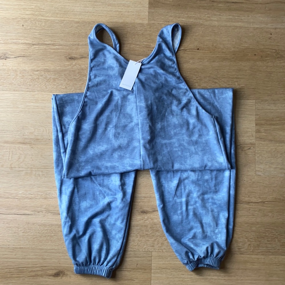 Antistar Romper